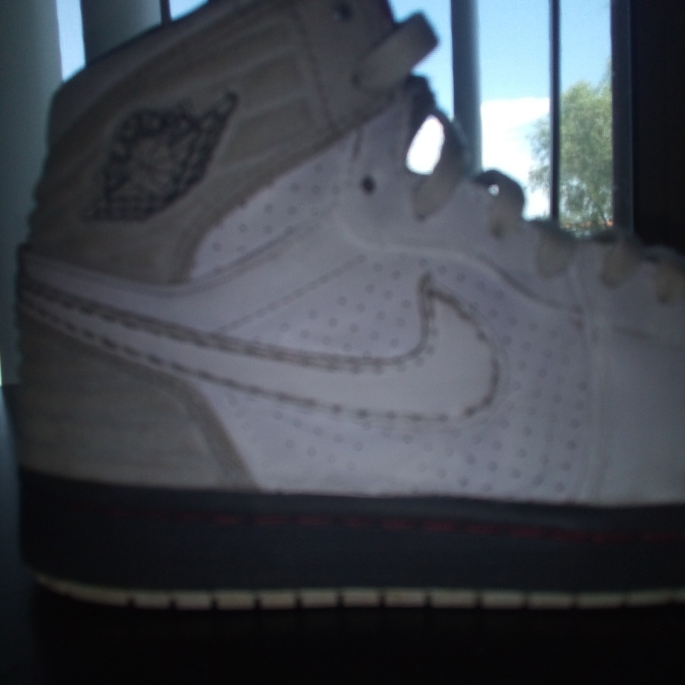 Jordan 1 bugs Bunny retro 93 size 7